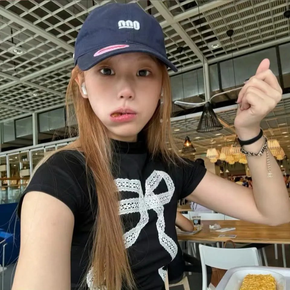 成年人的谎言生活